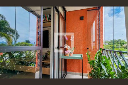 Apartamento à venda com 78m², 3 quartos e 2 vagas Apartamento à venda com 78m², 3 quartos e 2 vagasVaranda