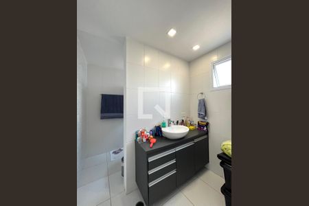 Apartamento à venda com 108m², 3 quartos e 3 vagasBanheiro da Suíte