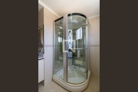 Apartamento à venda com 221m², 4 quartos e 1 vaga Apartamento à venda com 221m², 4 quartos e 1 vagaBanheiro da Suíte 1