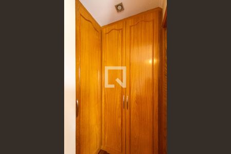 Apartamento à venda com 221m², 4 quartos e 1 vaga Apartamento à venda com 221m², 4 quartos e 1 vagaSuíte 3