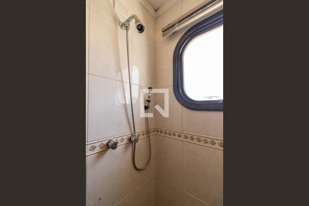 Apartamento à venda com 221m², 4 quartos e 1 vaga Apartamento à venda com 221m², 4 quartos e 1 vagaBanheiro da Suíte 3