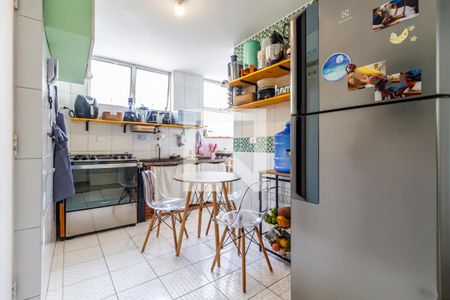 Apartamento para alugar com 71m², 2 quartos e 1 vagaCozinha