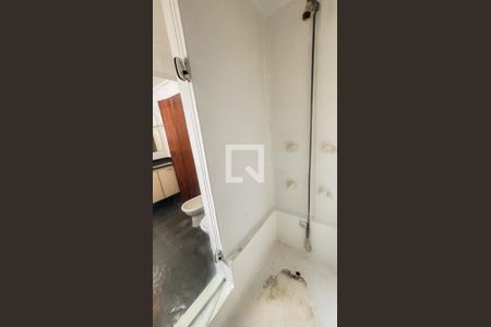 Apartamento à venda com 288m², 2 quartos e 2 vagasBanheiro da Suíte 1