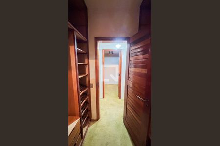 Apartamento à venda com 288m², 2 quartos e 2 vagasCloset Suíte 2