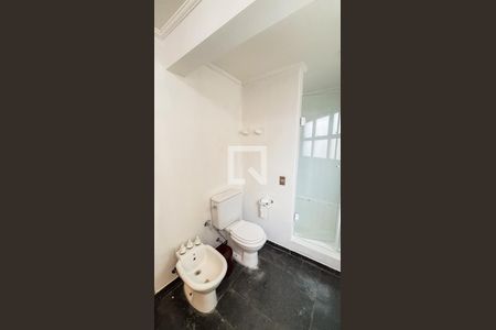 Apartamento à venda com 288m², 2 quartos e 2 vagasBanheiro da Suíte 1