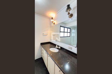 Apartamento à venda com 288m², 2 quartos e 2 vagasBanheiro da Suíte 1