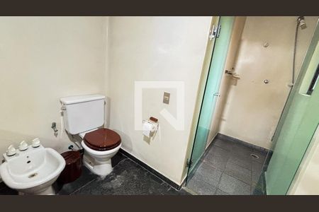 Apartamento à venda com 288m², 2 quartos e 2 vagasBanheiro da Suíte 2