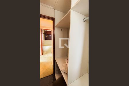 Apartamento à venda com 288m², 2 quartos e 2 vagasCloset Suite 1