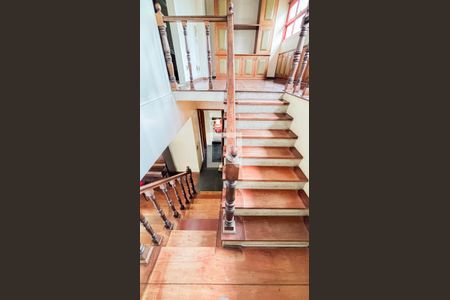 Apartamento à venda com 288m², 2 quartos e 2 vagasEscada