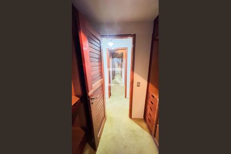 Apartamento à venda com 288m², 2 quartos e 2 vagasCloset Suíte 2