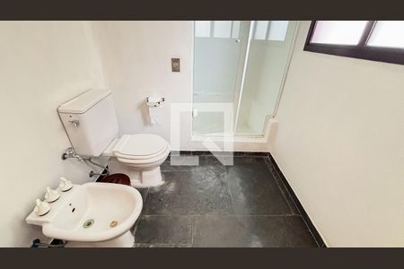 Apartamento à venda com 288m², 2 quartos e 2 vagasBanheiro da Suíte 1