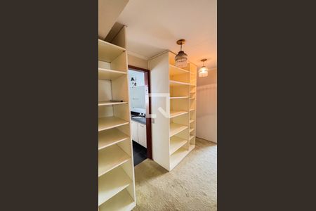 Apartamento à venda com 288m², 2 quartos e 2 vagasCloset Suite 1