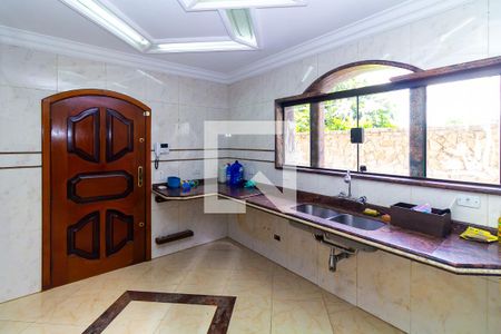 Casa para alugar com 400m², 4 quartos e 2 vagasCozinha