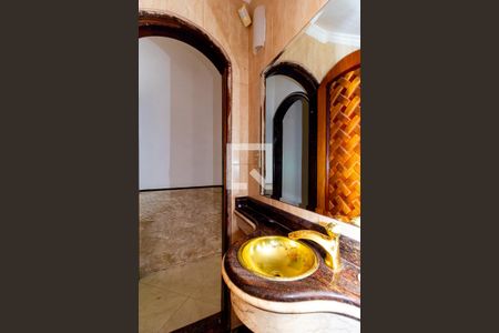 Casa para alugar com 400m², 4 quartos e 2 vagasBanheiro 2