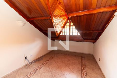 Casa para alugar com 400m², 4 quartos e 2 vagasSotão