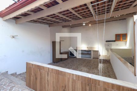 Casa à venda com 220m², 3 quartos e 5 vagas Casa à venda com 220m², 3 quartos e 5 vagasÁrea de serviço