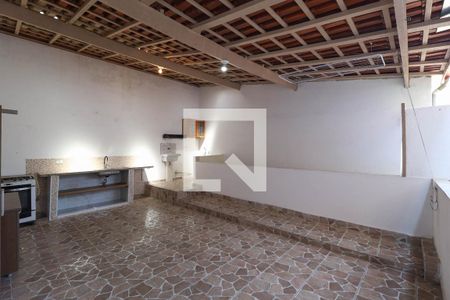 Casa à venda com 220m², 3 quartos e 5 vagas Casa à venda com 220m², 3 quartos e 5 vagasÁrea de serviço