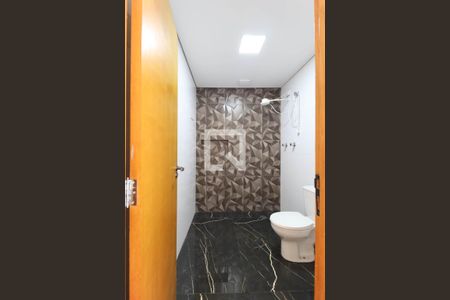 Casa à venda com 220m², 3 quartos e 5 vagas Casa à venda com 220m², 3 quartos e 5 vagasBanheiro Suíte 2