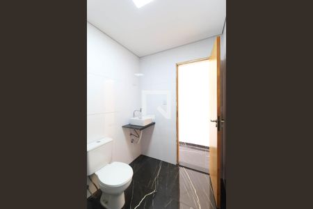 Casa à venda com 220m², 3 quartos e 5 vagas Casa à venda com 220m², 3 quartos e 5 vagasBanheiro Suíte 2