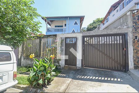 Casa à venda com 198m², 3 quartos e 3 vagasFachada e portaria