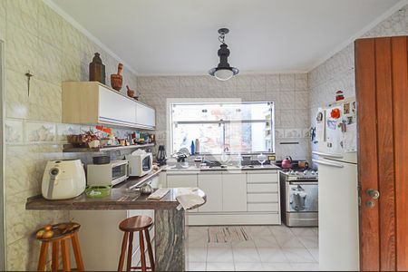 Casa à venda com 198m², 3 quartos e 3 vagasCozinha