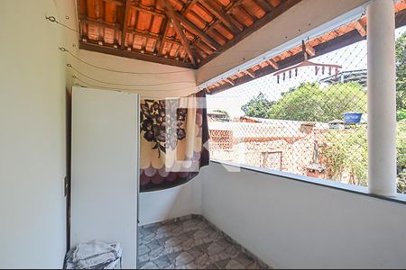 Casa à venda com 198m², 3 quartos e 3 vagasÁrea de Serviço