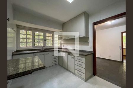 Casa de condomínio à venda com 400m², 5 quartos e 2 vagasCozinha