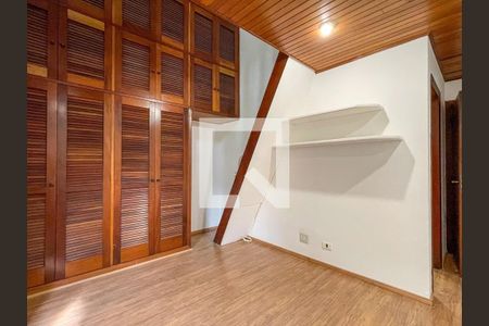 Casa de condomínio à venda com 400m², 5 quartos e 2 vagasSuite 2
