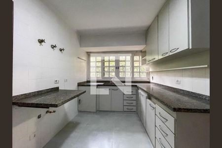 Casa de condomínio à venda com 400m², 5 quartos e 2 vagasCozinha