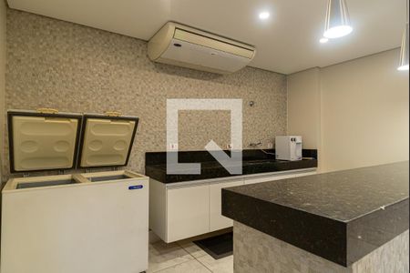 Apartamento à venda com 263m², 4 quartos e 2 vagas Apartamento à venda com 263m², 4 quartos e 2 vagasÁrea comum - Salão de festas