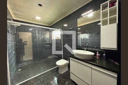 Casa para alugar com 230m², 3 quartos e 3 vagasBanheiro 2