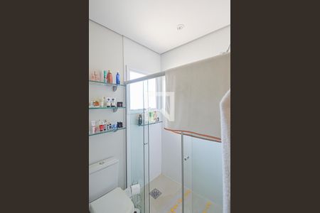 Casa de condomínio à venda com 101m², 3 quartos e 2 vagas Casa de condomínio à venda com 101m², 3 quartos e 2 vagasBanheiro da Suíte