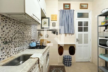 Apartamento à venda com 94m², 3 quartos e sem vagaCozinha