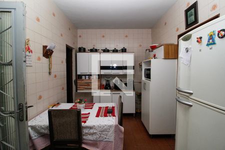 Casa para alugar com 309m², 3 quartos e 4 vagasCozinha 