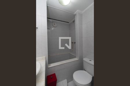Casa de condomínio para alugar com 134m², 4 quartos e 2 vagas Casa de condomínio para alugar com 134m², 4 quartos e 2 vagasBanheiro