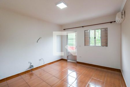 Quarto 1 de casa para alugar com 2 quartos, 99m² em Jardim Sao Roque, São Paulo