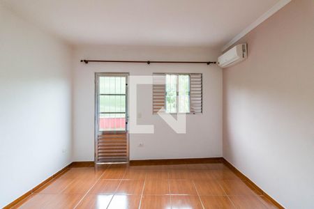 Quarto 1 de casa para alugar com 2 quartos, 99m² em Jardim Sao Roque, São Paulo