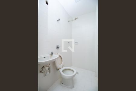 Apartamento para alugar com 75m², 3 quartos e 1 vaga Apartamento para alugar com 75m², 3 quartos e 1 vagaBanheiro de Serviço