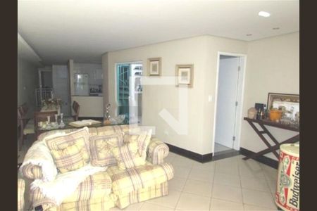 Casa à venda com 4 quartos, 193m² em Vila Gustavo, São Paulo