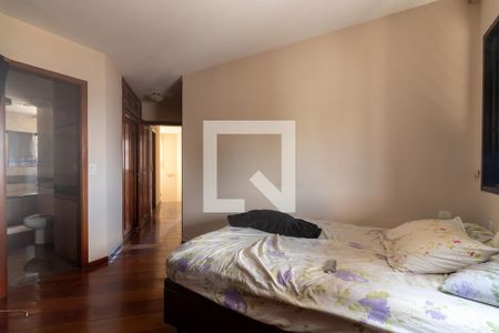 Apartamento à venda com 466m², 5 quartos e 6 vagasQuarto Suíte 1