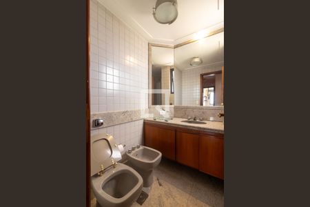 Apartamento à venda com 466m², 5 quartos e 6 vagasBanheiro Corredor