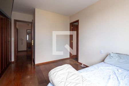 Apartamento à venda com 466m², 5 quartos e 6 vagasQuarto Suíte 2