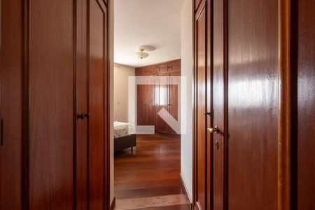 Apartamento à venda com 466m², 5 quartos e 6 vagasQuarto Suíte 1