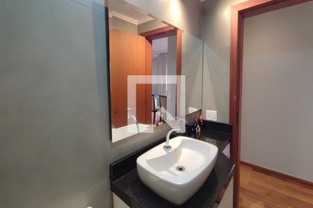 Apartamento à venda com 82m², 3 quartos e 2 vagasBanheiro Social