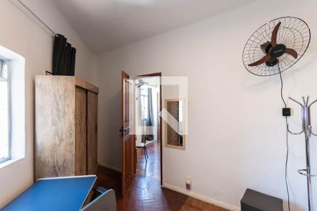 Quarto 1 de apartamento para alugar com 2 quartos, 52m² em São Cristóvão, Rio de Janeiro
