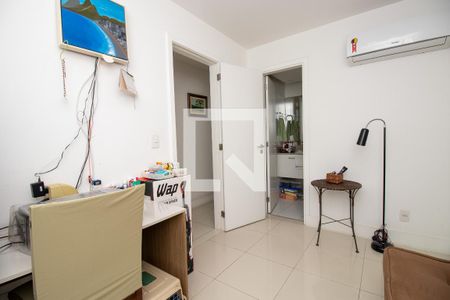 Apartamento à venda com 190m², 3 quartos e 2 vagas Apartamento à venda com 190m², 3 quartos e 2 vagasQuarto 3