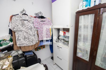 Apartamento à venda com 190m², 3 quartos e 2 vagas Apartamento à venda com 190m², 3 quartos e 2 vagasQuarto de Serviço