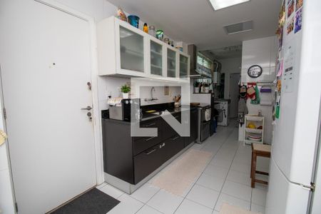 Apartamento à venda com 190m², 3 quartos e 2 vagas Apartamento à venda com 190m², 3 quartos e 2 vagasCozinha