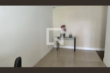 Apartamento à venda com 190m², 3 quartos e 2 vagas Apartamento à venda com 190m², 3 quartos e 2 vagasHall de entrada