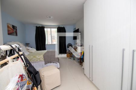 Apartamento à venda com 190m², 3 quartos e 2 vagas Apartamento à venda com 190m², 3 quartos e 2 vagasQuarto 2